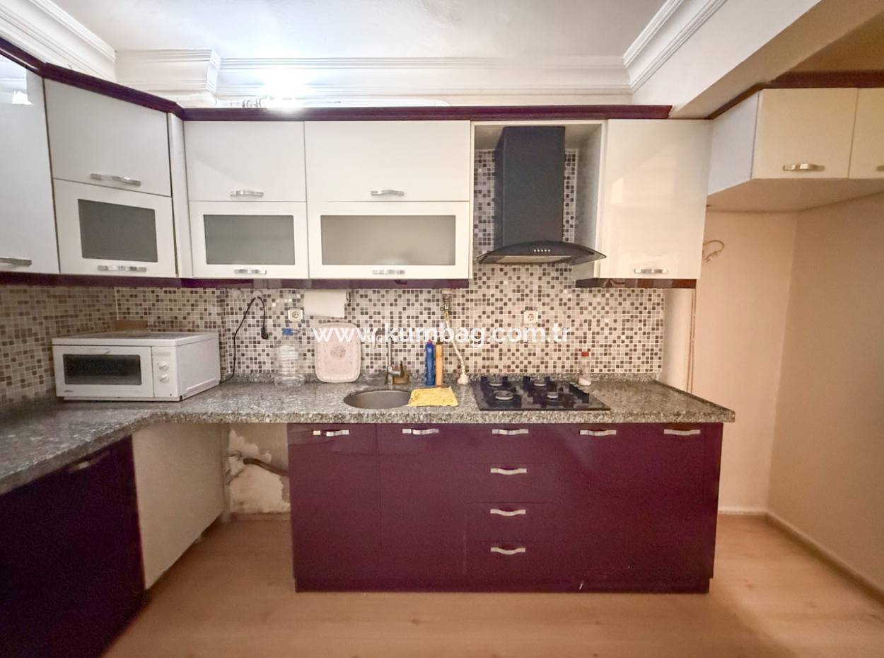 2 1 Flat For Sale With Elevator On Muratli Street