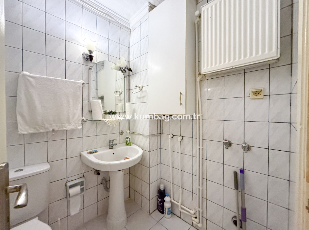 2 1 Flat For Sale With Elevator On Muratli Street