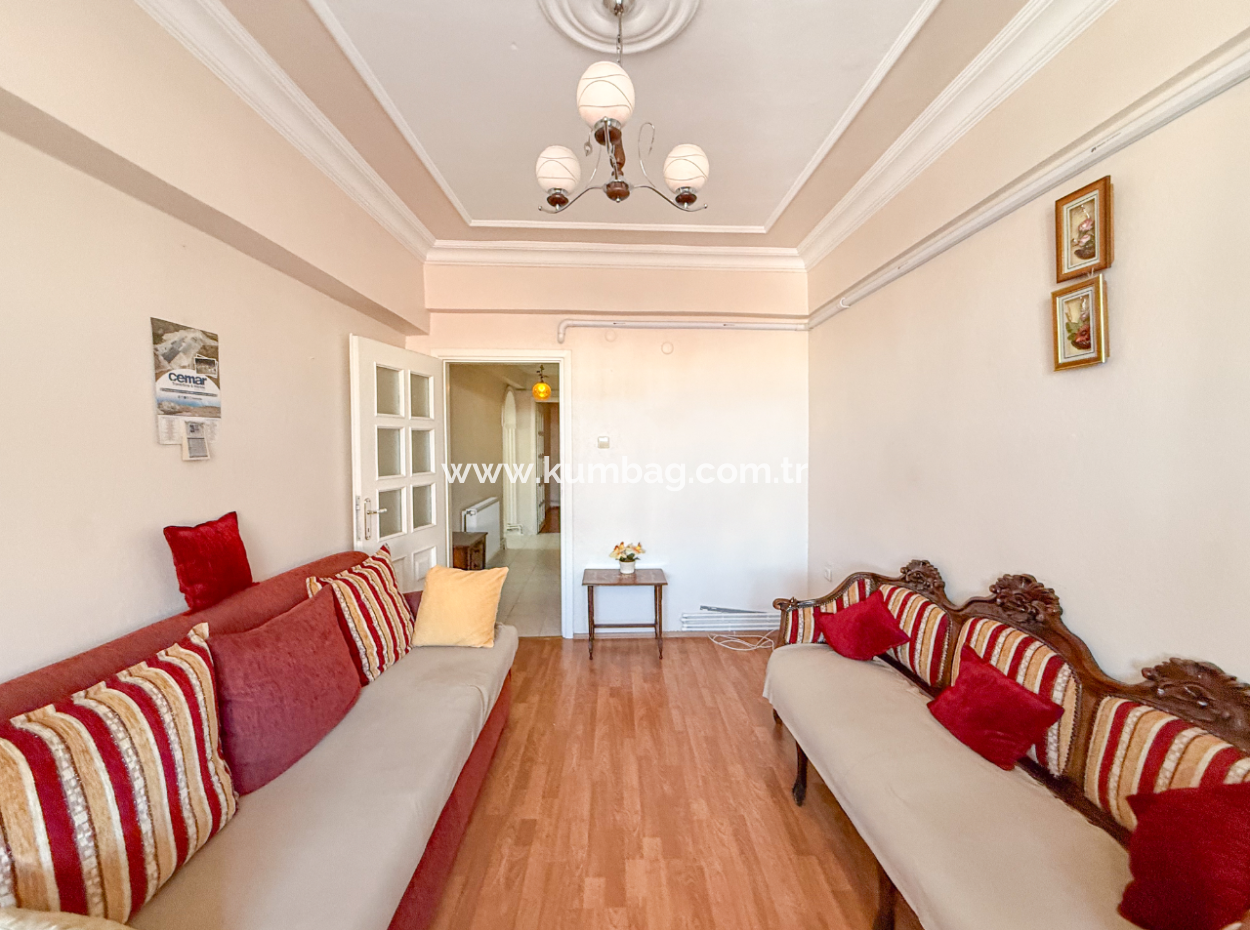 2 1 Flat For Sale With Elevator On Muratli Street