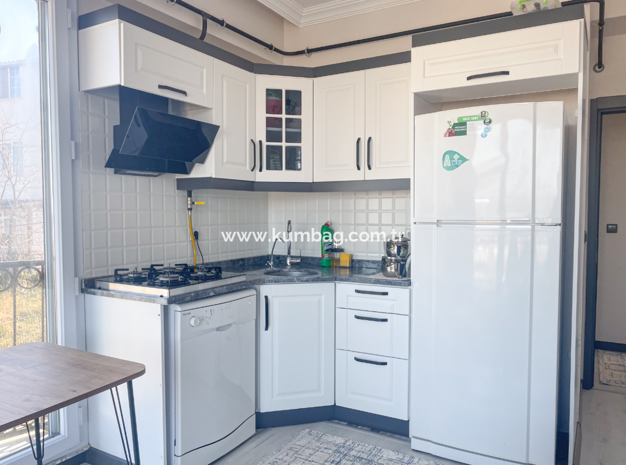 2 1 Flat For Sale With Full Sea View On Kumbağ Hill