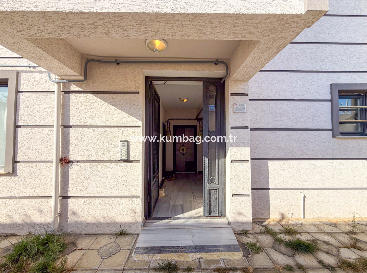 2 1 Flat For Sale With Full Sea View On Kumbağ Hill