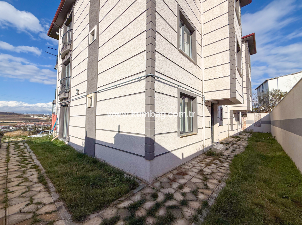 2 1 Flat For Sale With Full Sea View On Kumbağ Hill