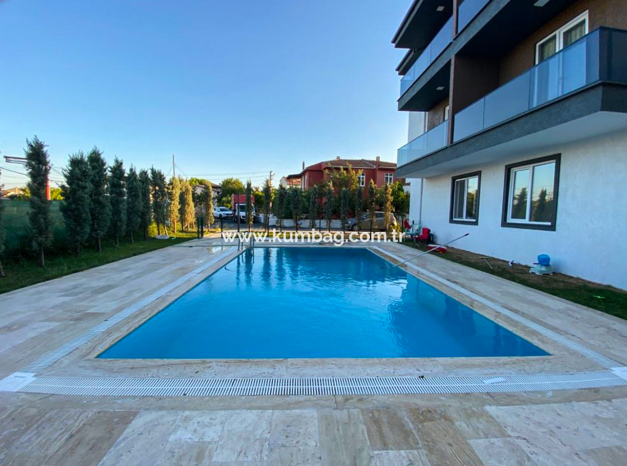 2 1 Flats For Sale With Garden In Boutique Site With Pool In Kumbağ