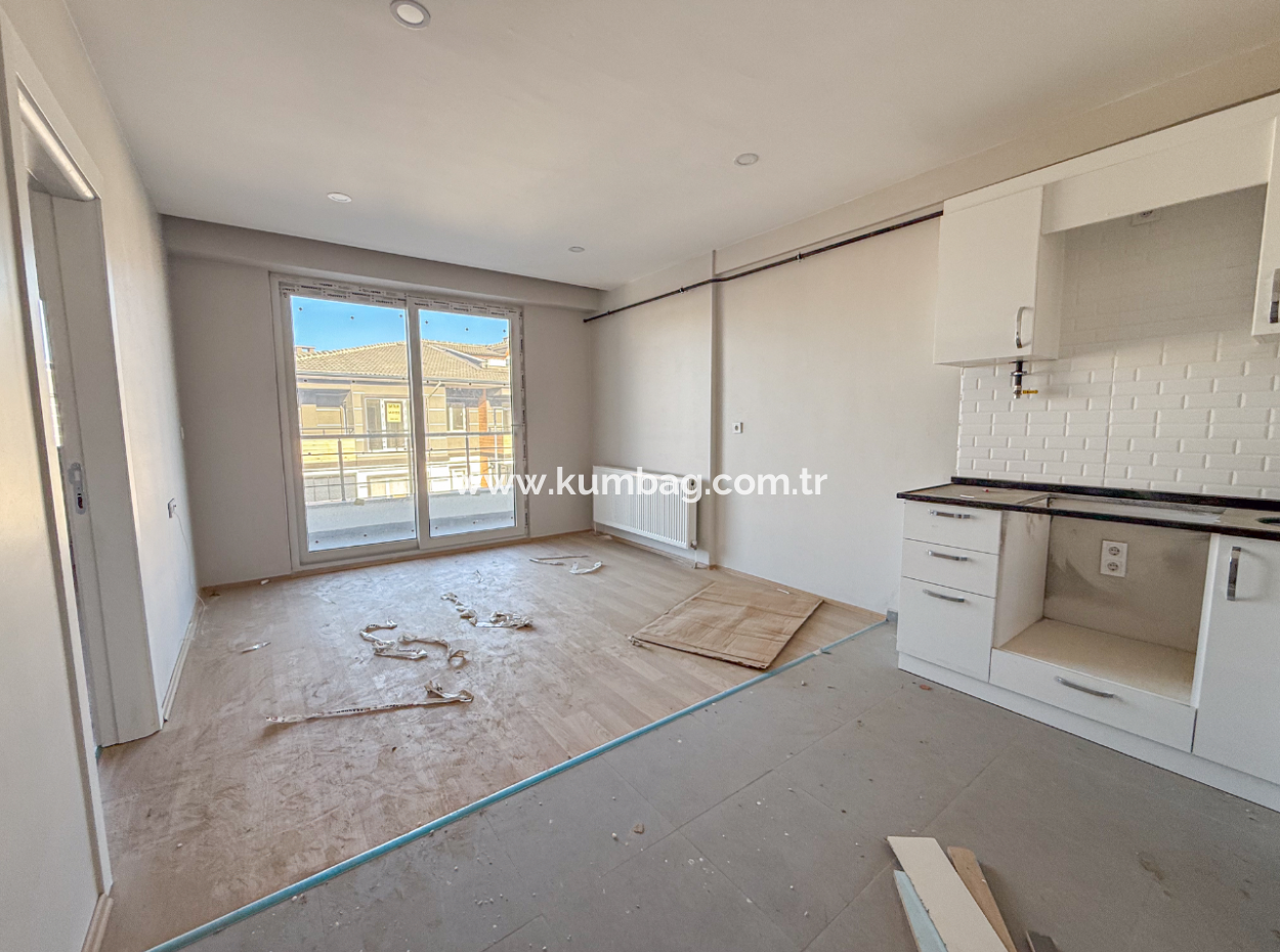 Luxury 1 1 Flat For Rent Close To The Sea In A Complex With Kumbağ Pool