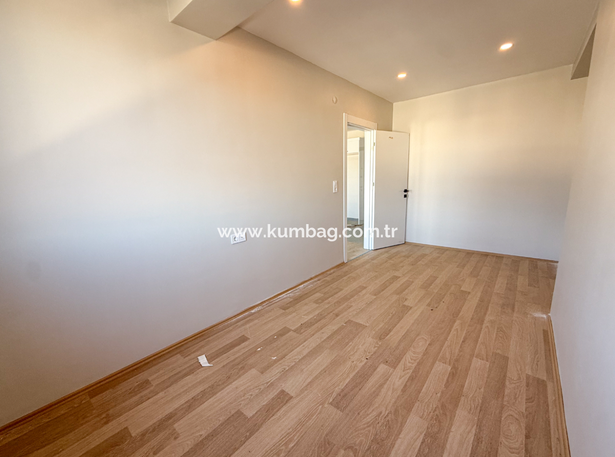 Luxury 1 1 Flat For Rent Close To The Sea In A Complex With Kumbağ Pool