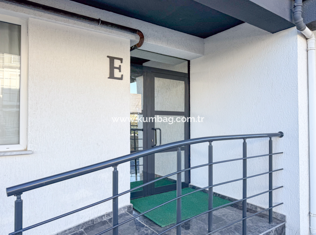 Luxury 1 1 Flat For Rent Close To The Sea In A Complex With Kumbağ Pool