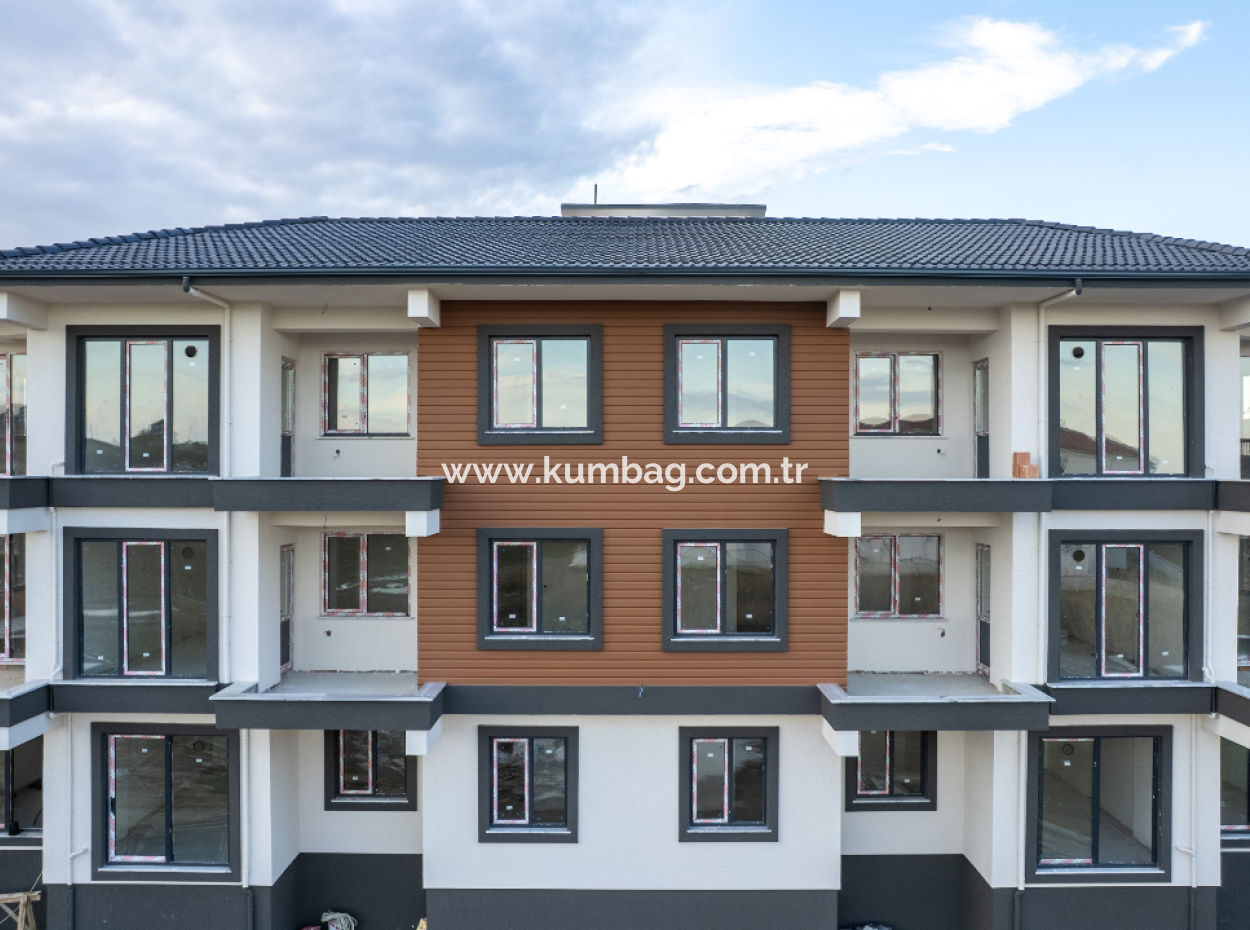2 1 Flats For Sale In Kumbağ Luxury Pool Yonca Evleri Complex