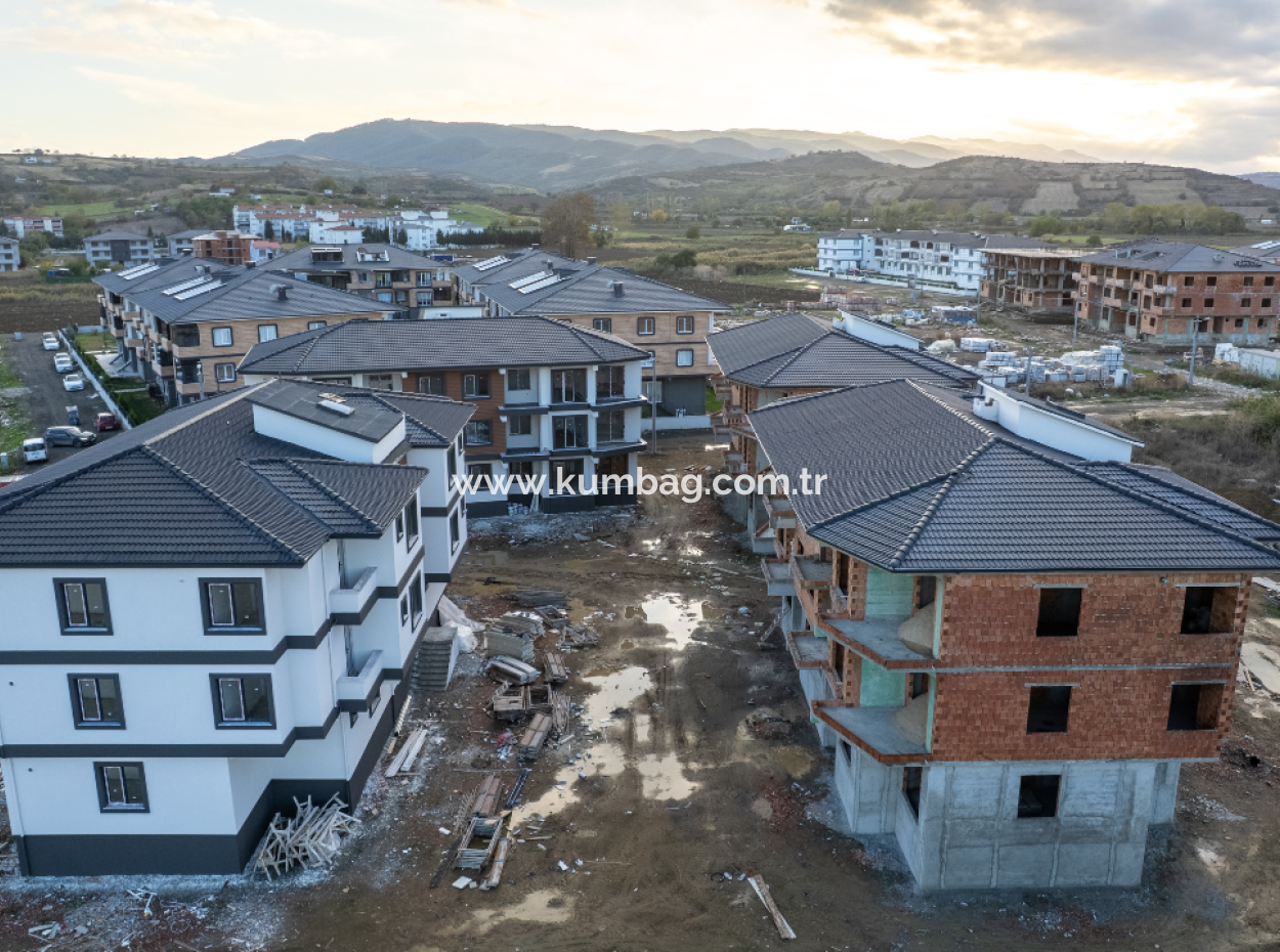 2 1 Flats For Sale In Kumbağ Luxury Pool Yonca Evleri Complex