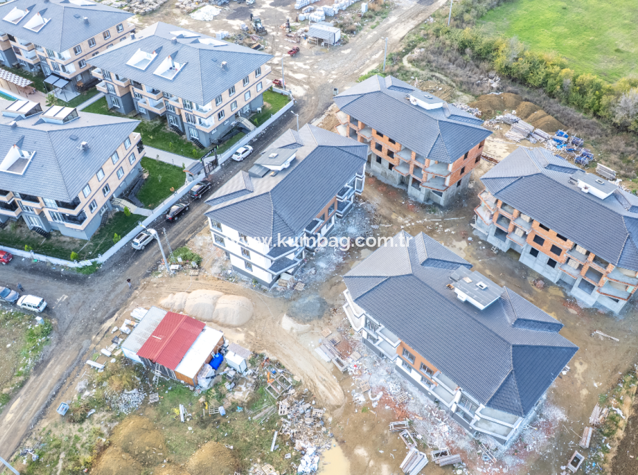 2 1 Flats For Sale In Kumbağ Luxury Pool Yonca Evleri Complex