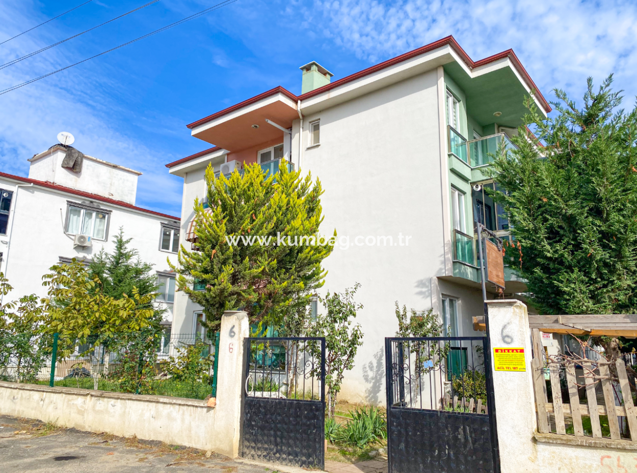 Iskanli Bahçe Floor 1 1 Flat On The Sea Side Of The Street In Kumbağ