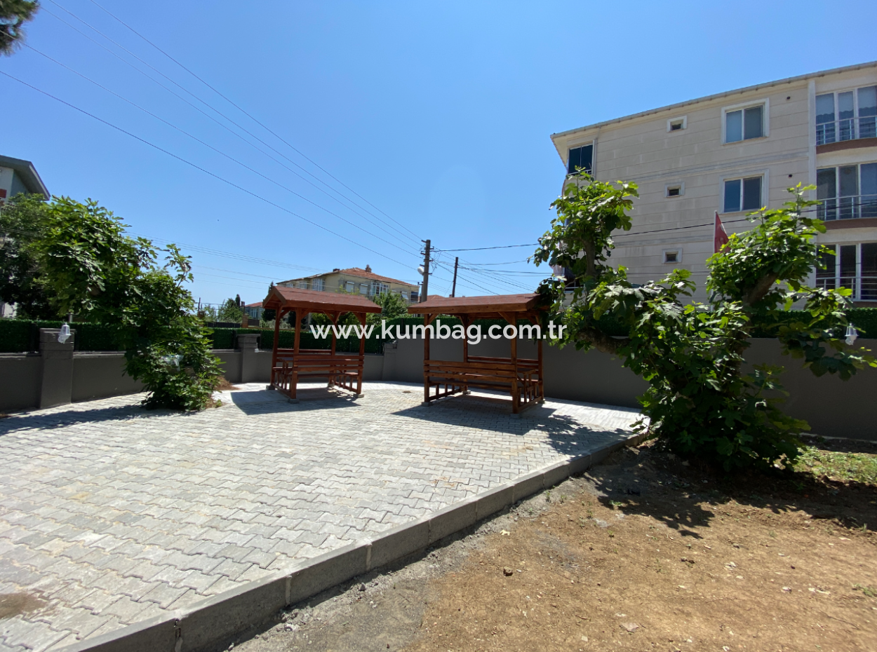 Large And Spacious 2 1 Flat For Sale On The Main Street In Kumbağ