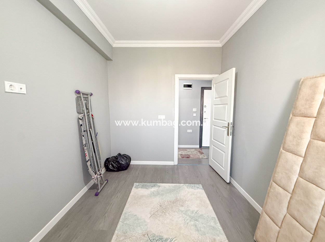 Large And Spacious 2 1 Flat For Sale On The Main Street In Kumbağ