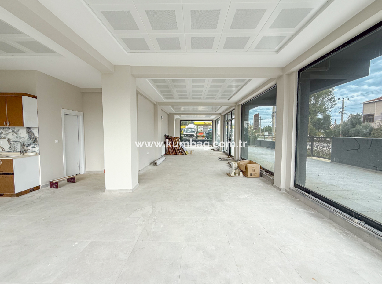 Large And Warehouse Shop For Rent On Kumbağ Busy Main Street