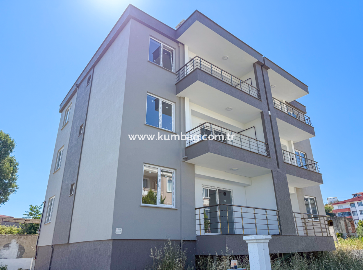 Spacious New 2 1 Flat For Sale With En-Suite Bathroom In Kumbağ