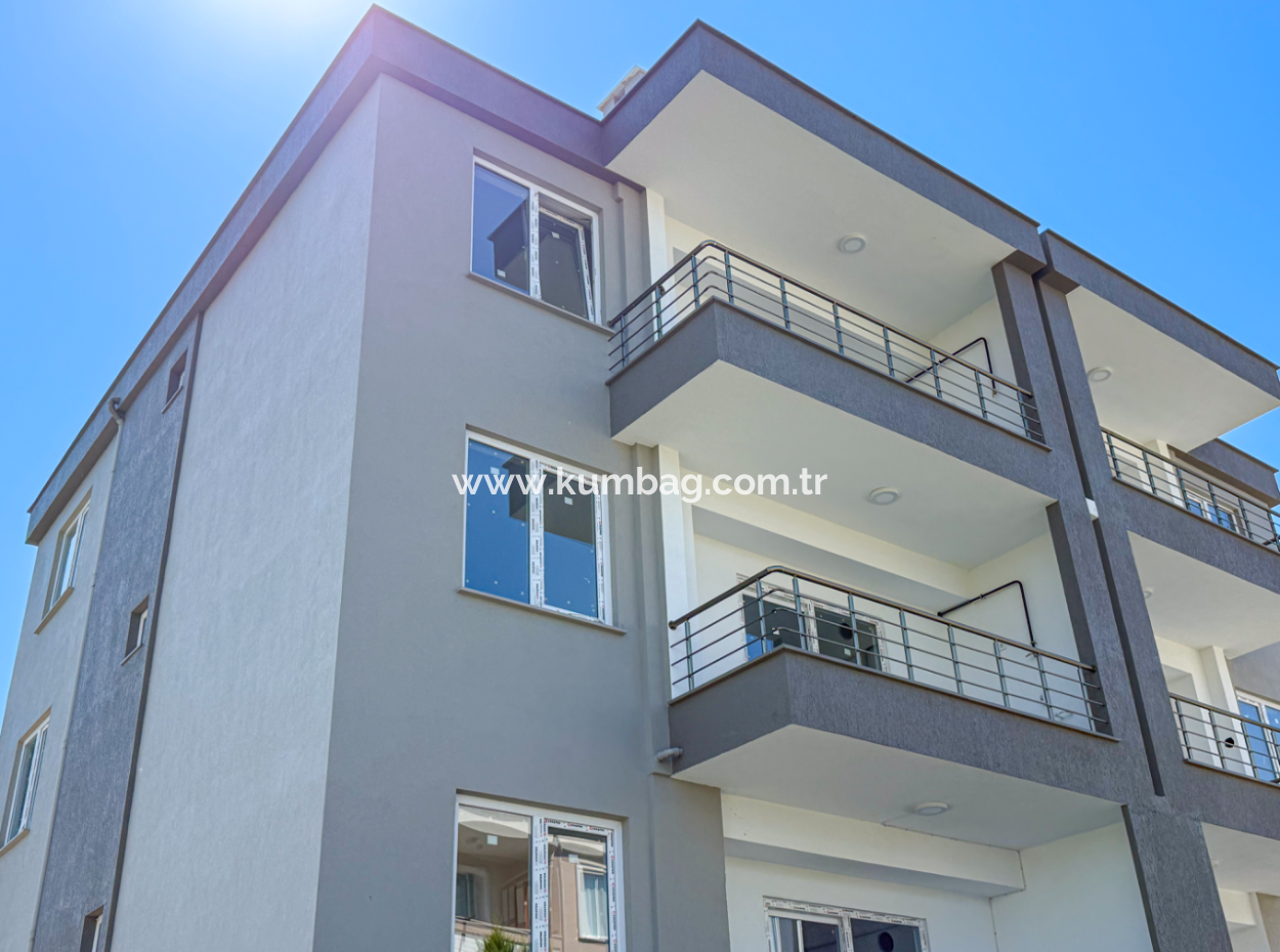 Spacious New 2 1 Flat For Sale With En-Suite Bathroom In Kumbağ