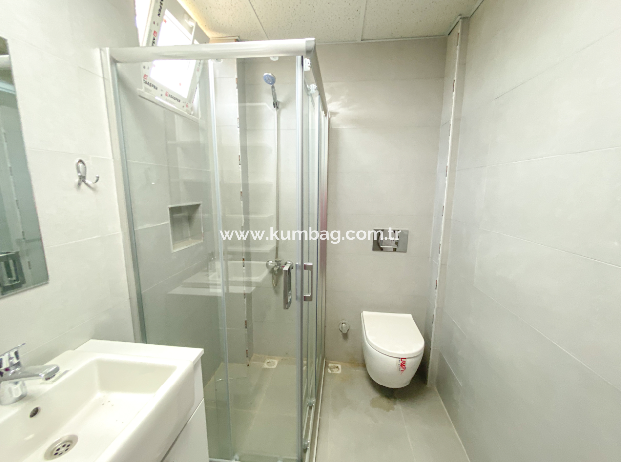 Spacious New 2 1 Flat For Sale With En-Suite Bathroom In Kumbağ
