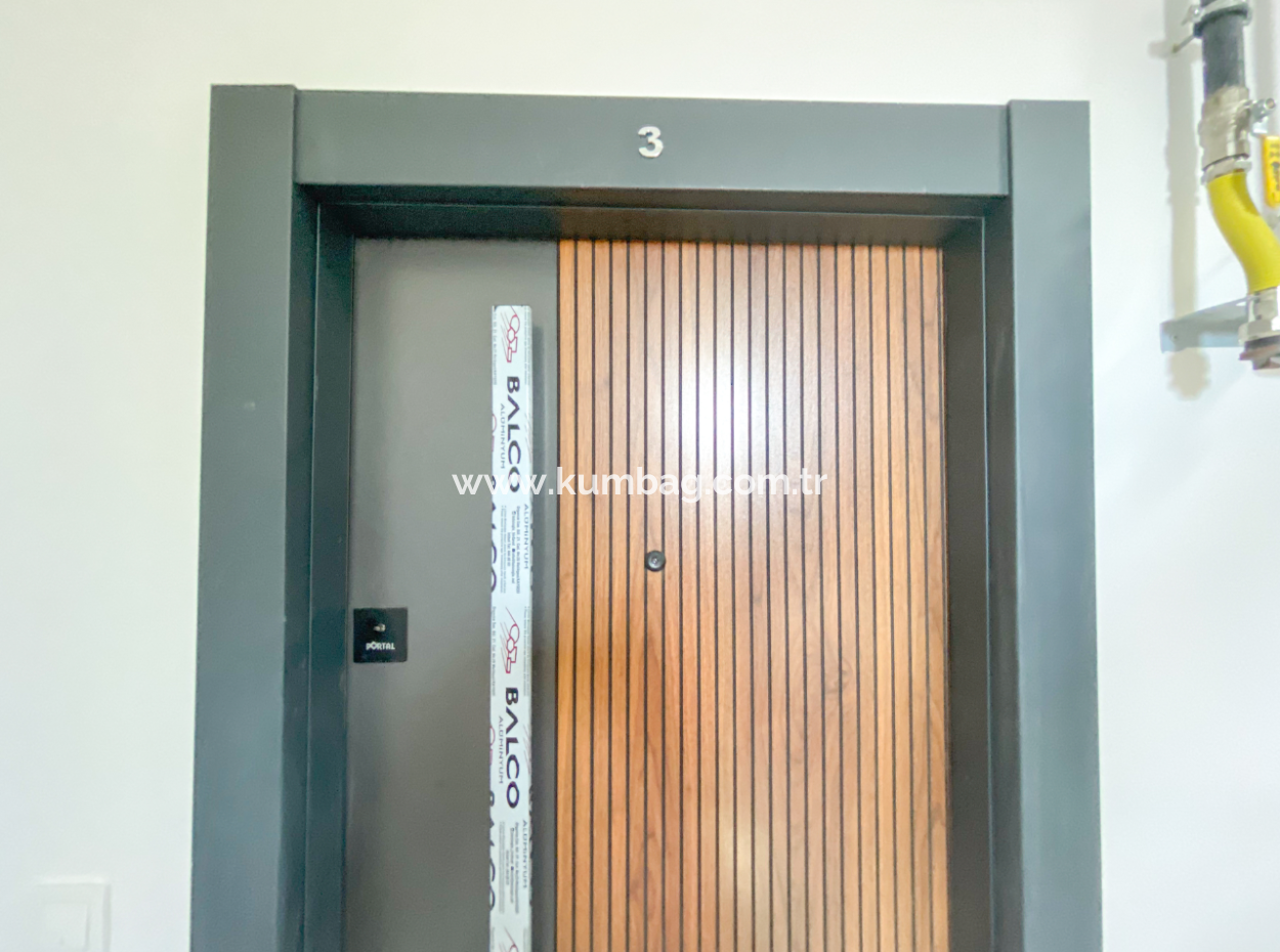 Spacious New 2 1 Flat For Sale With En-Suite Bathroom In Kumbağ