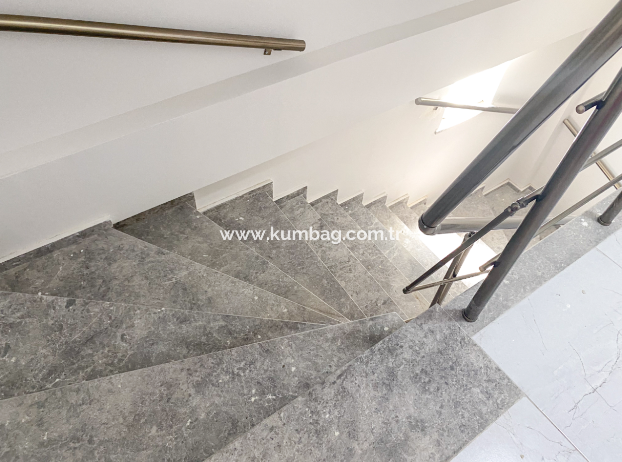 Spacious New 2 1 Flat For Sale With En-Suite Bathroom In Kumbağ