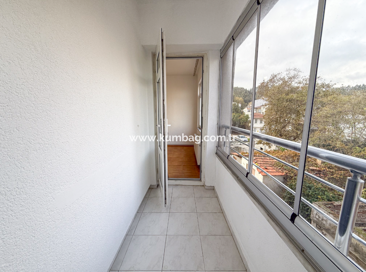 1 1 Rent With Double Balcony In A Seafront Building On Kumbağ Promenade