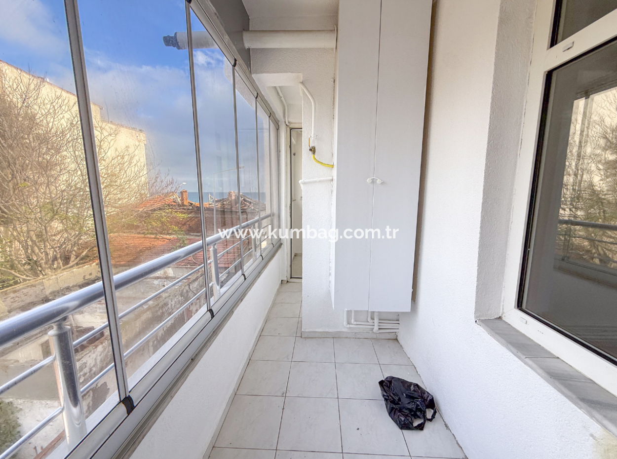 1 1 Rent With Double Balcony In A Seafront Building On Kumbağ Promenade
