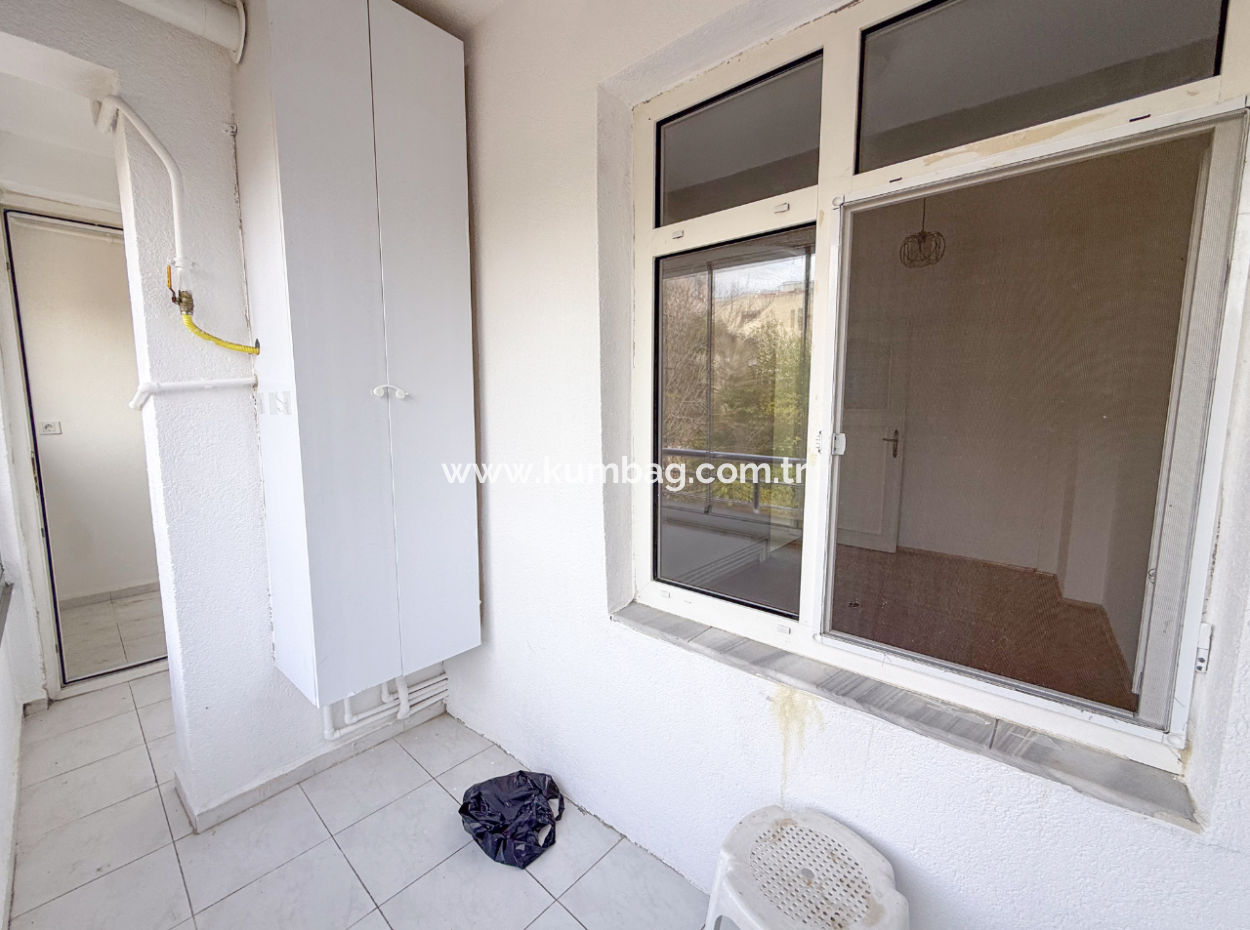1 1 Rent With Double Balcony In A Seafront Building On Kumbağ Promenade