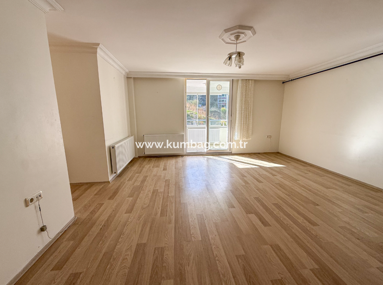 Large And Spacious 2 1 Flat For Sale In A Complex With Pool In Kumbağ 