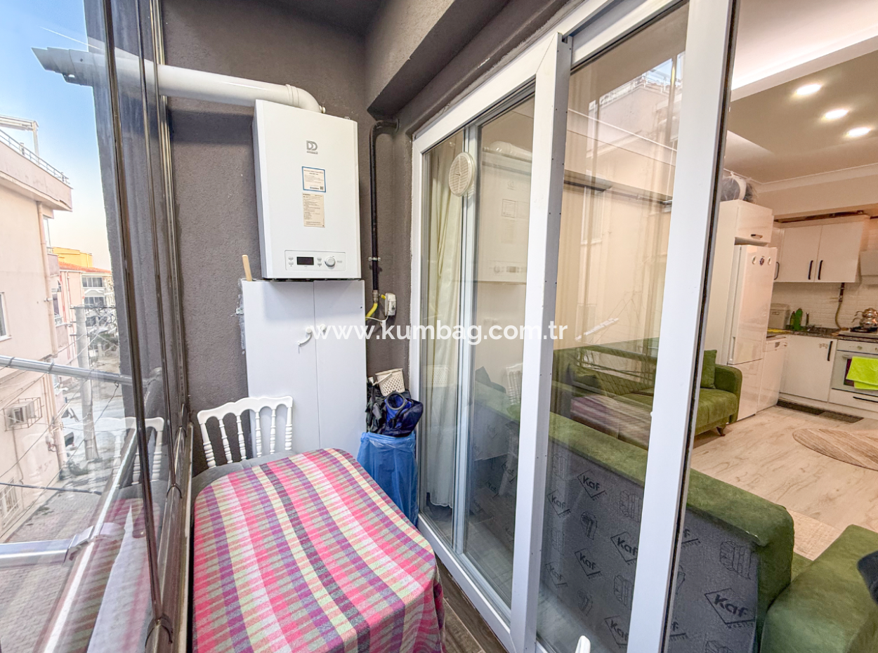 1 1 Apartment For Sale With Central Occupancy In Kumbağ