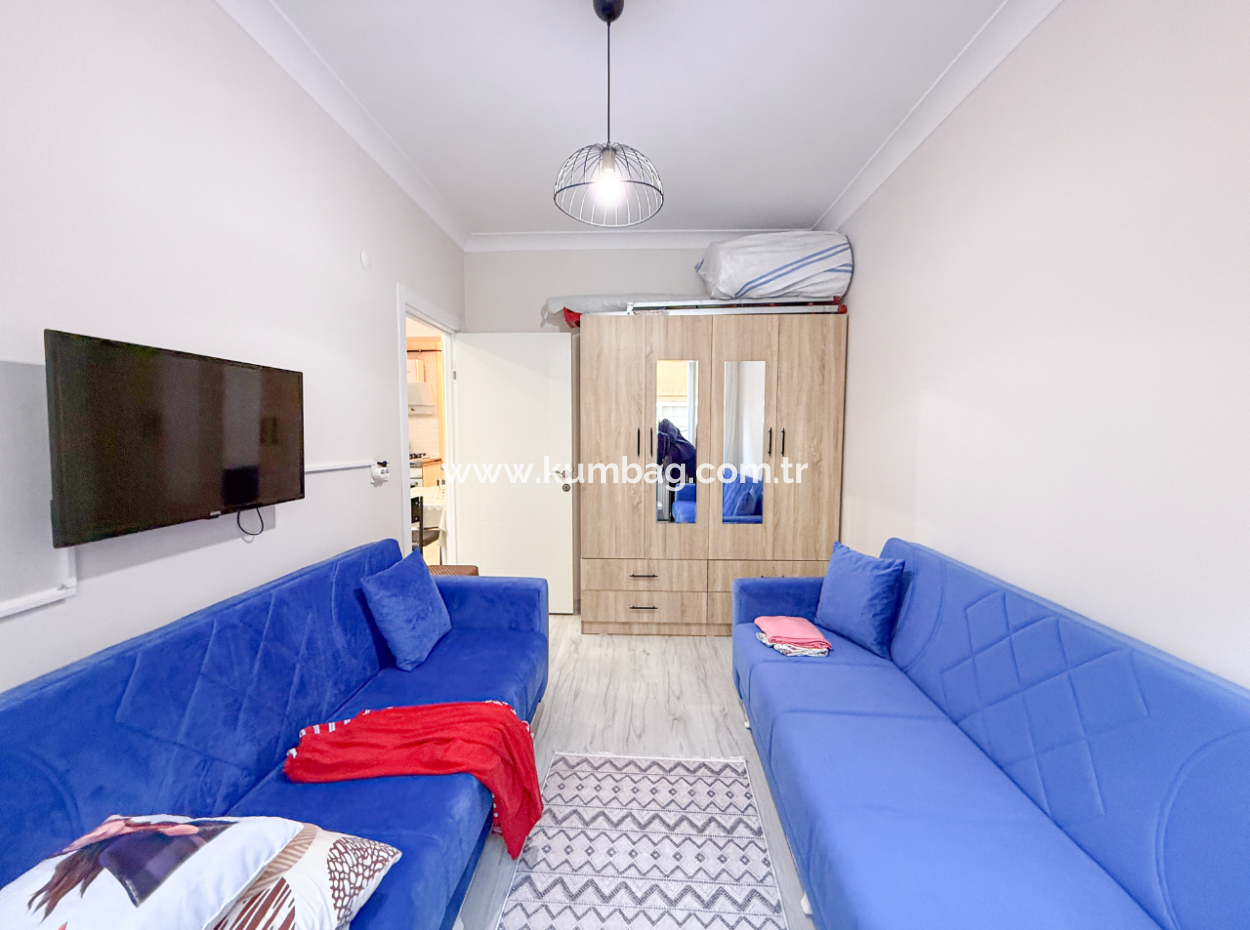 1 1 Apartment For Sale With Central Occupancy In Kumbağ