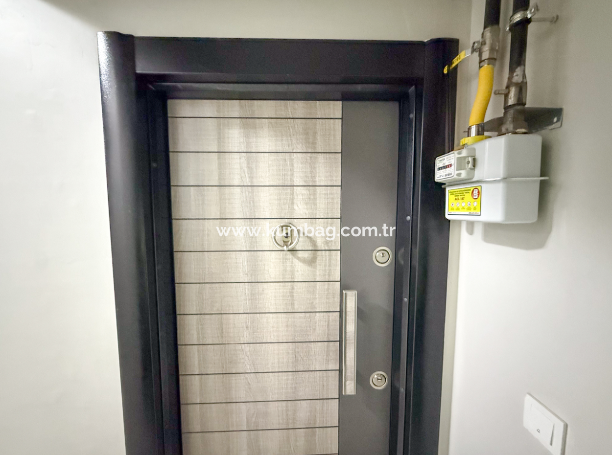 1 1 Apartment For Sale With Central Occupancy In Kumbağ