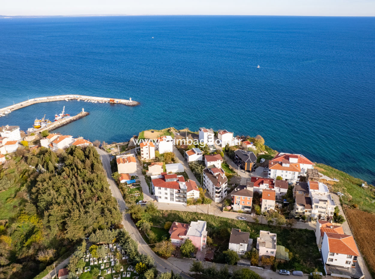 185 M2 Zoned Land For Sale In A Decent Location Ready For Construction In Kumbağ