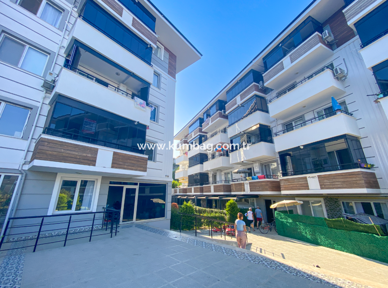 1 1 Flat For Sale With Occupancy In A Centrally Located Site With Pool In Kumbağ