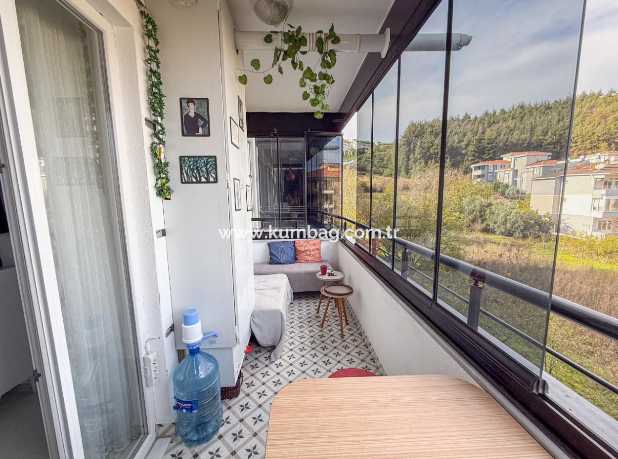 1 1 Flat For Sale With Occupancy In A Centrally Located Site With Pool In Kumbağ