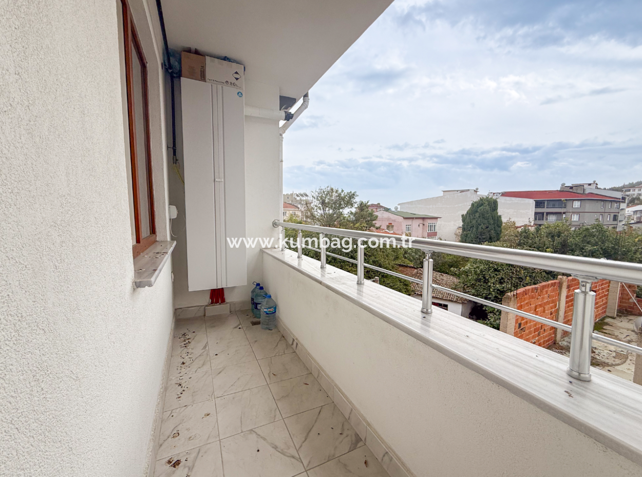 1 1 Flat For Rent In Kumbağ Pazar Street New Building With Elevator