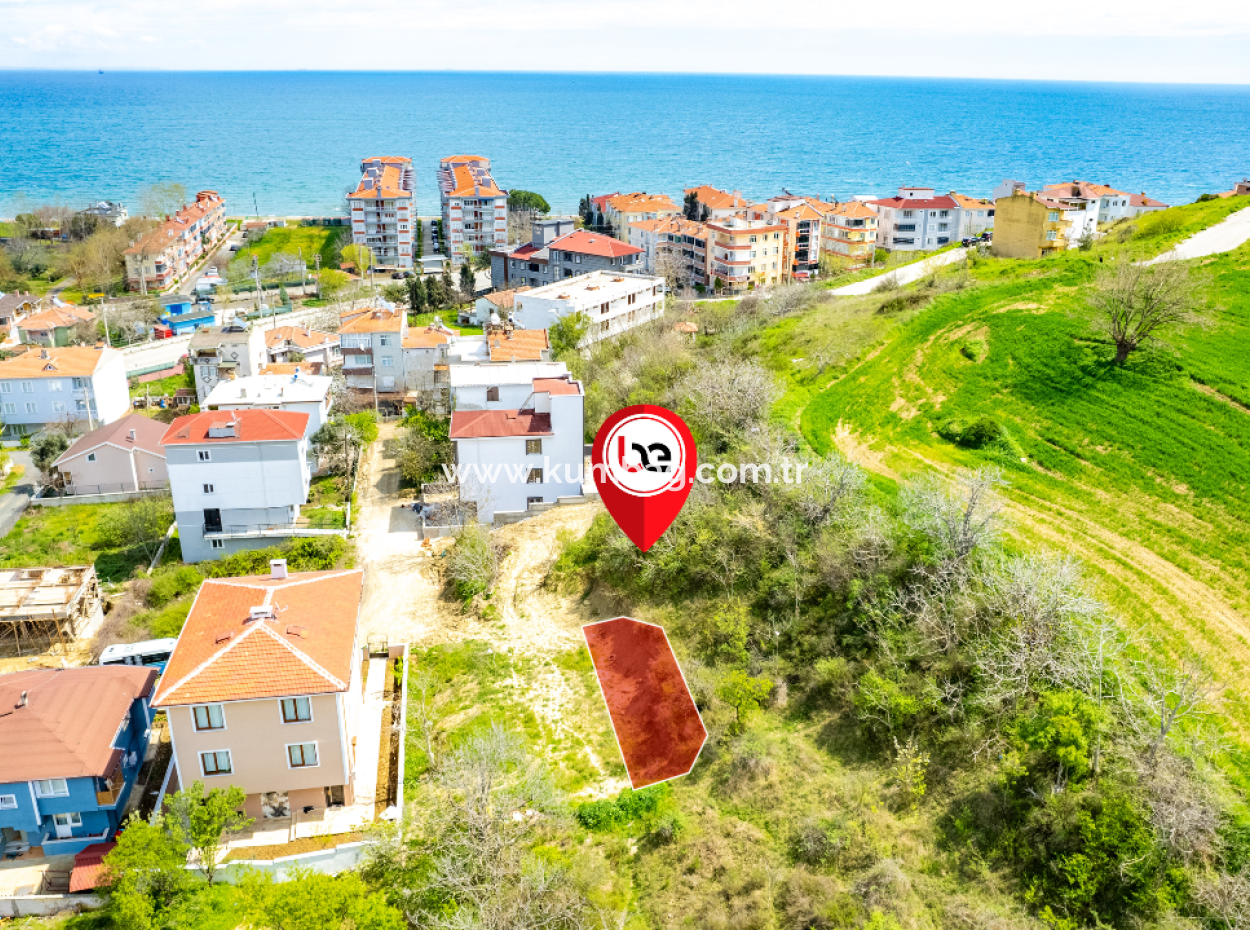 Residential Zoned Land For Sale For Investment Close To The Main Street In Kumbağ