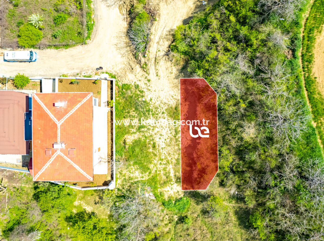 Residential Zoned Land For Sale For Investment Close To The Main Street In Kumbağ