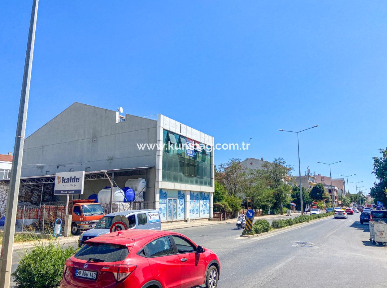 Shop For Sale On The Busiest Street Of Altinova Neighborhood