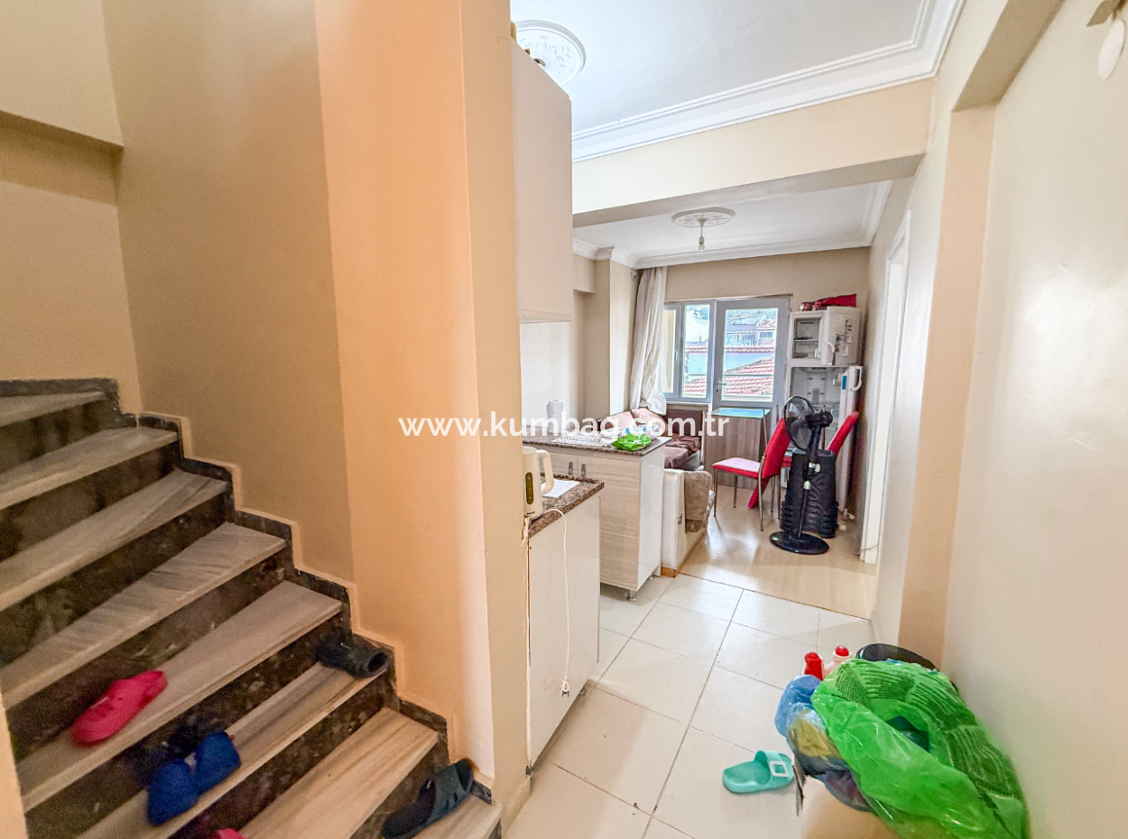 3 1 Duplex For Sale With Terrace And Double Balcony In The Center Of Kumbağ