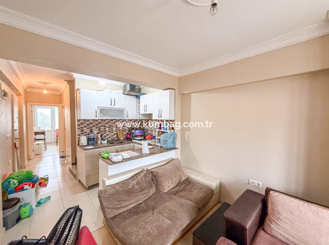 3 1 Duplex For Sale With Terrace And Double Balcony In The Center Of Kumbağ