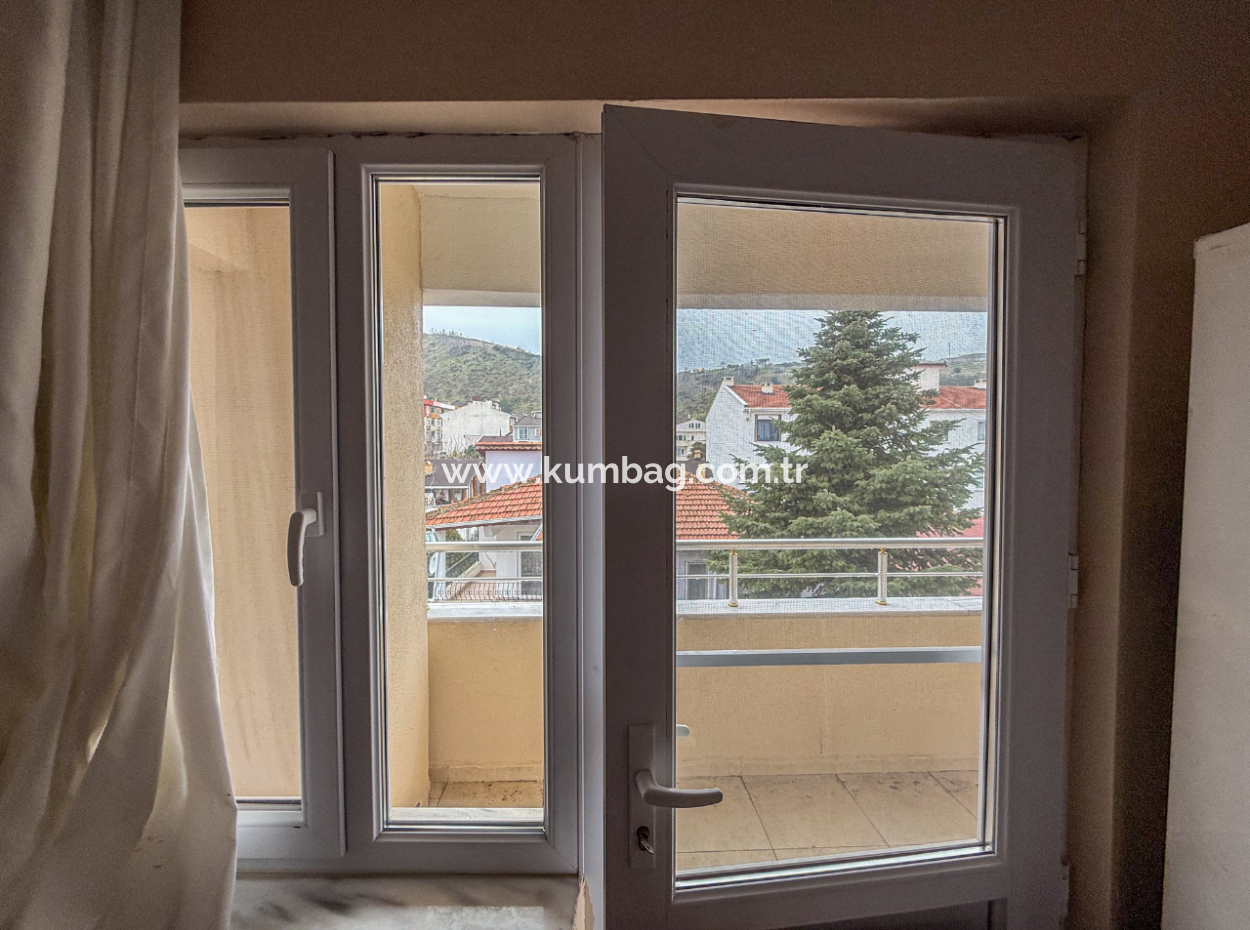3 1 Duplex For Sale With Terrace And Double Balcony In The Center Of Kumbağ