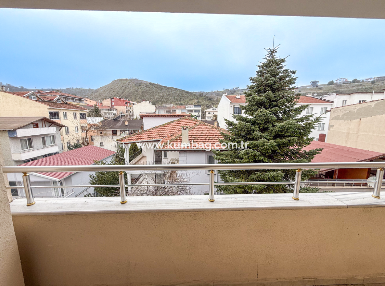 3 1 Duplex For Sale With Terrace And Double Balcony In The Center Of Kumbağ