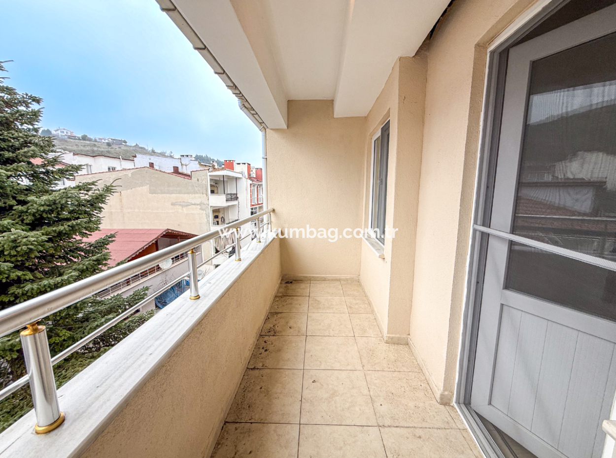 3 1 Duplex For Sale With Terrace And Double Balcony In The Center Of Kumbağ
