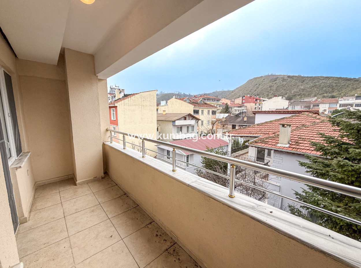3 1 Duplex For Sale With Terrace And Double Balcony In The Center Of Kumbağ