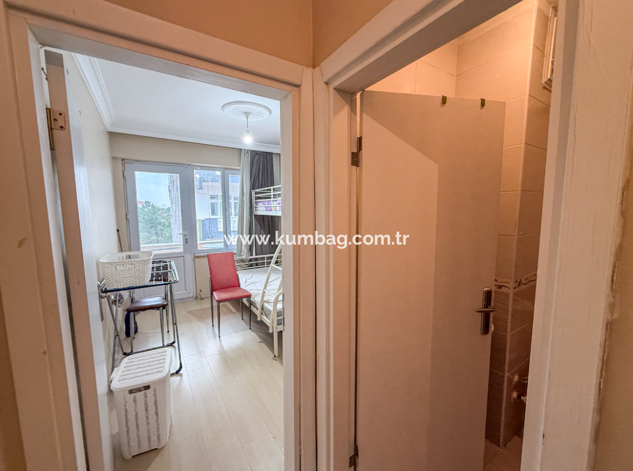 3 1 Duplex For Sale With Terrace And Double Balcony In The Center Of Kumbağ