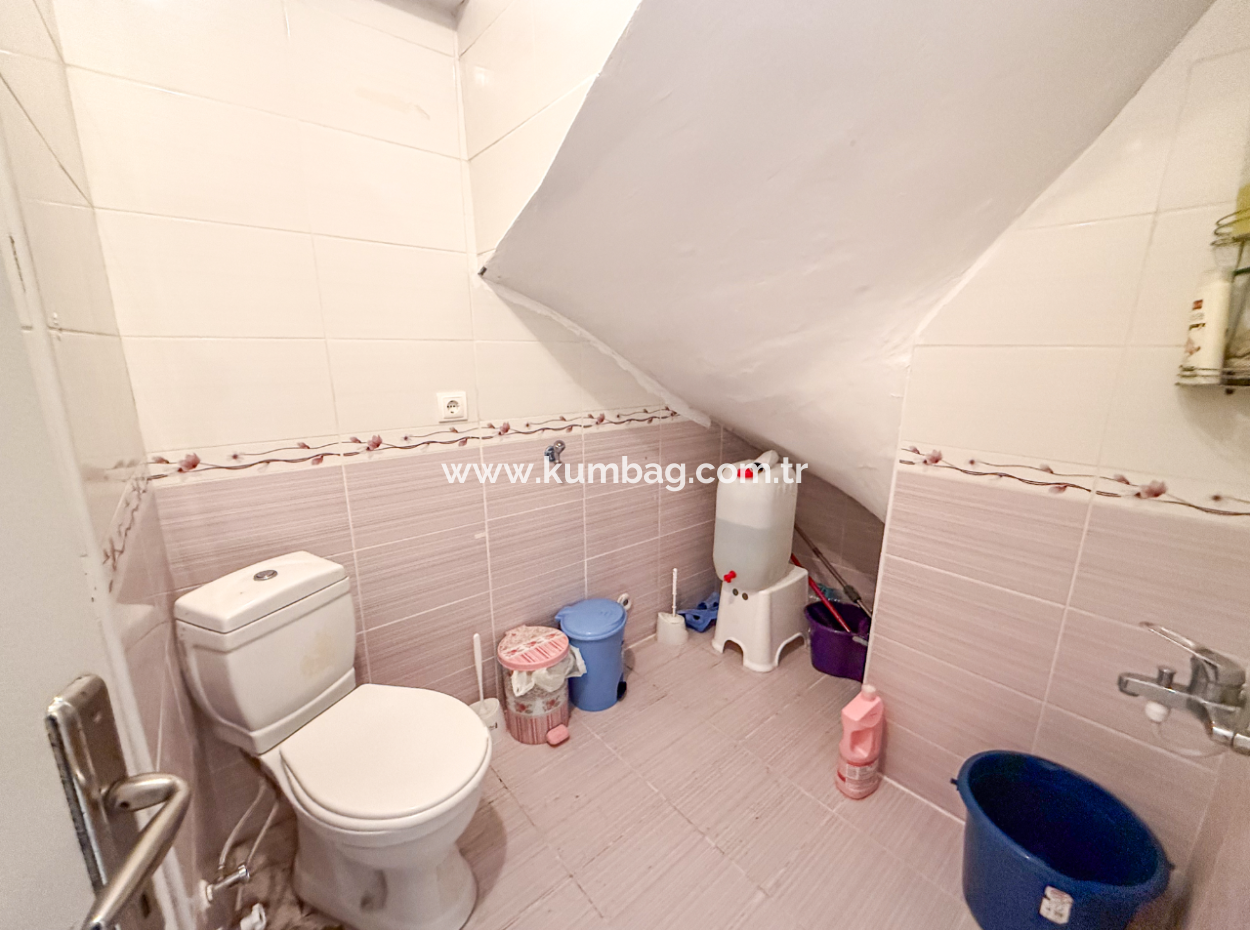 3 1 Duplex For Sale With Terrace And Double Balcony In The Center Of Kumbağ