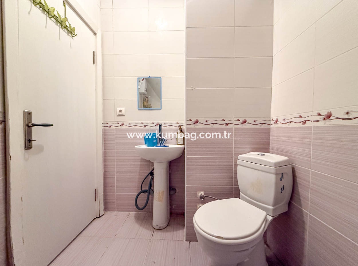 3 1 Duplex For Sale With Terrace And Double Balcony In The Center Of Kumbağ