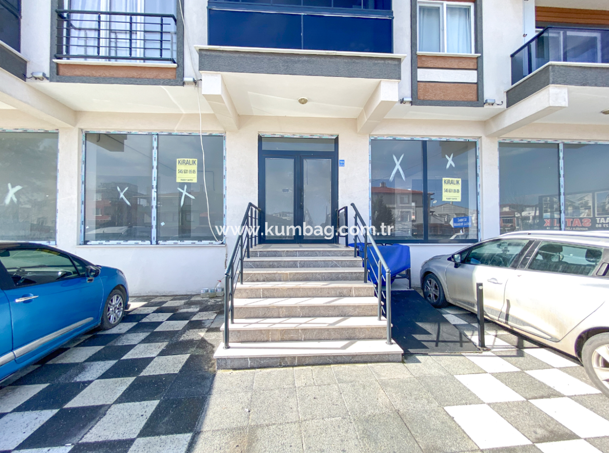 135 M2 Large Shop For Rent On Kumbağ Busy Main Street