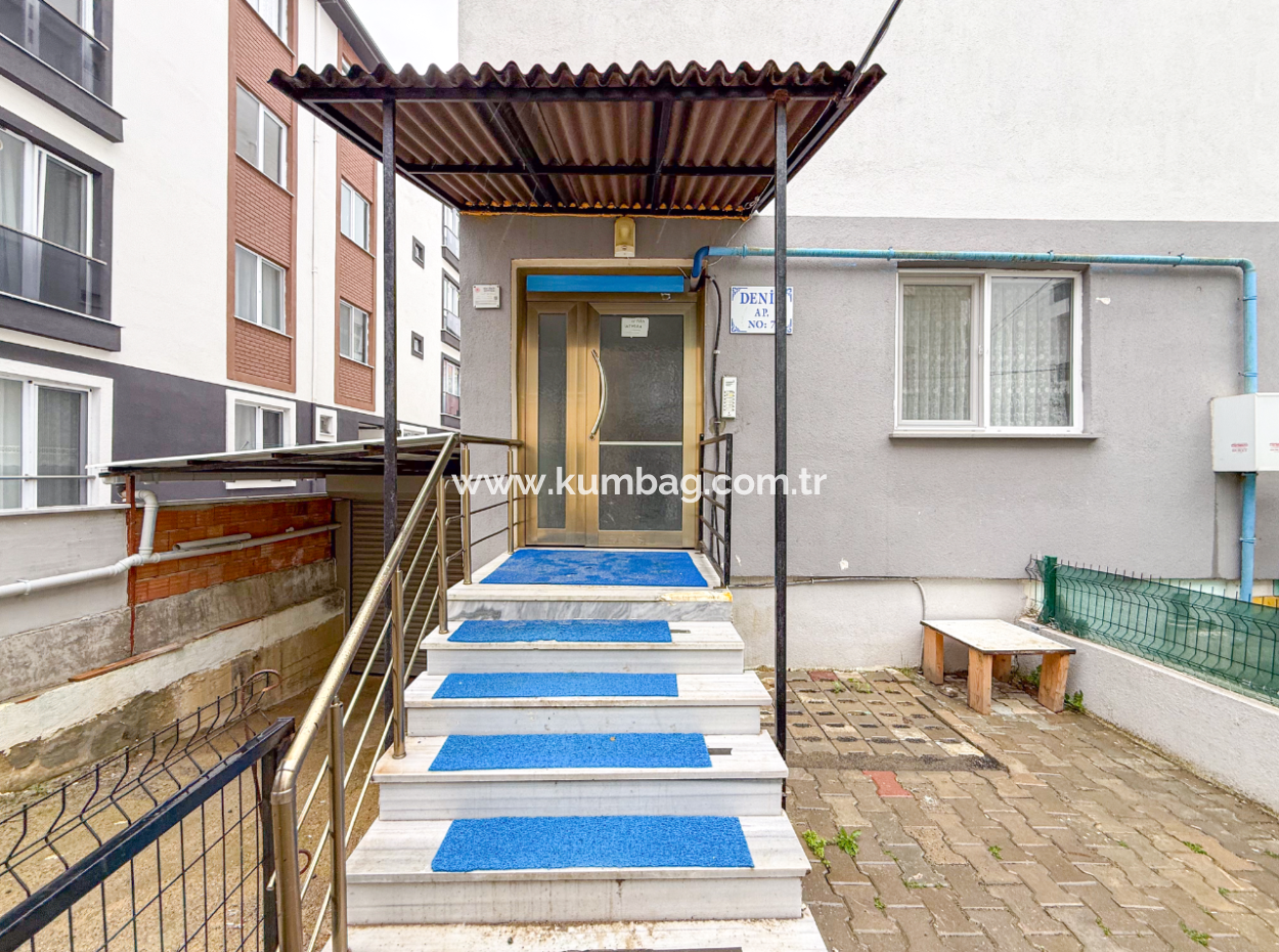 Spacious 2 1 Flat For Sale With Settlement Close To Kumbağ Market Street