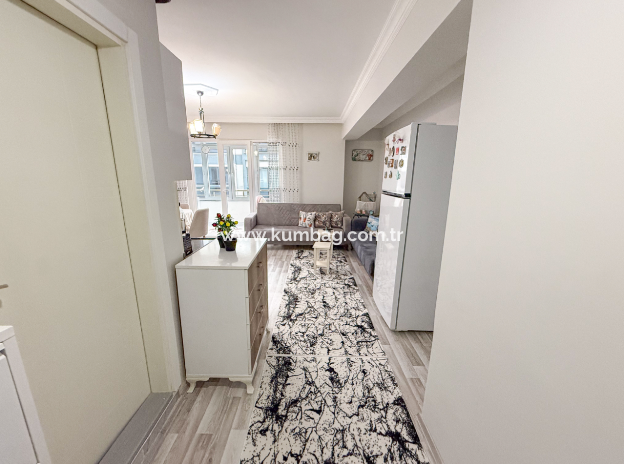Spacious 2 1 Flat For Sale With Settlement Close To Kumbağ Market Street