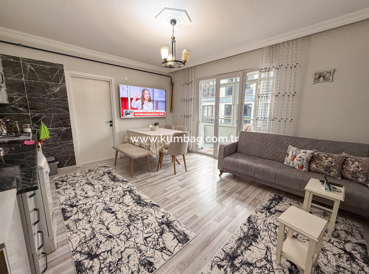 Spacious 2 1 Flat For Sale With Settlement Close To Kumbağ Market Street