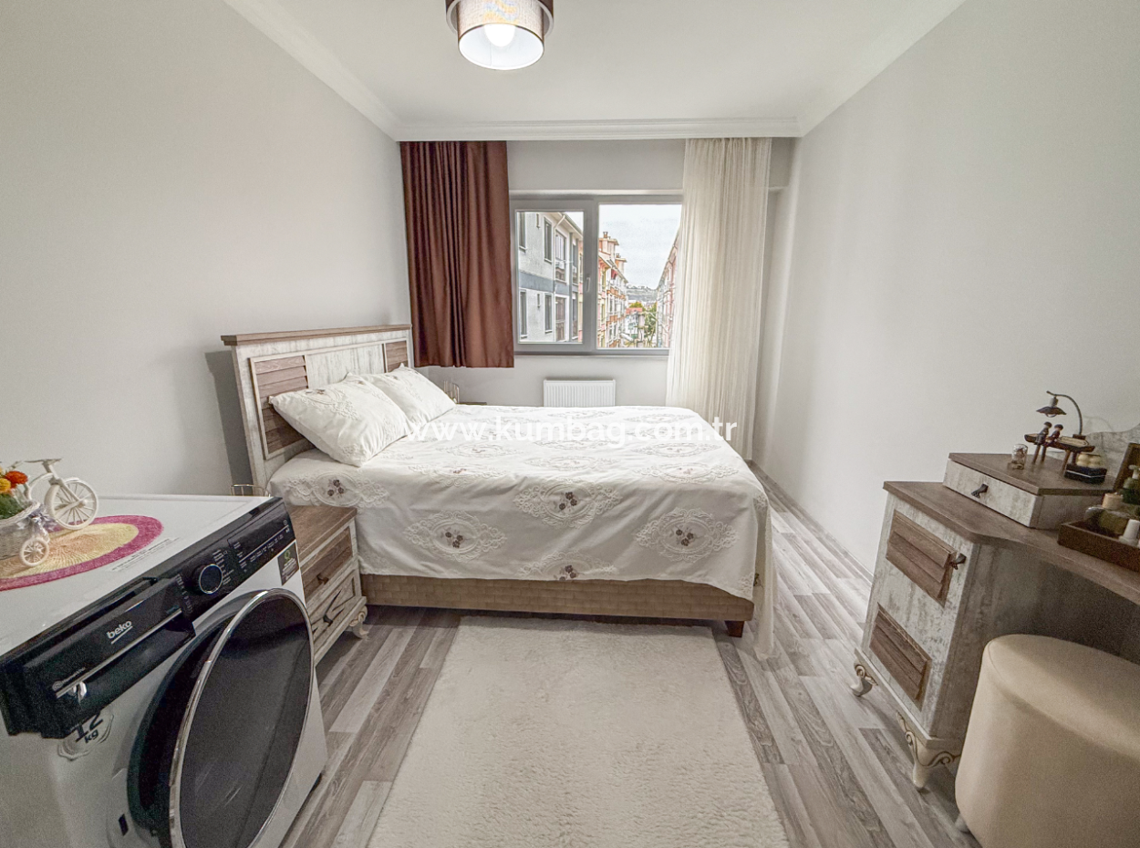 Spacious 2 1 Flat For Sale With Settlement Close To Kumbağ Market Street